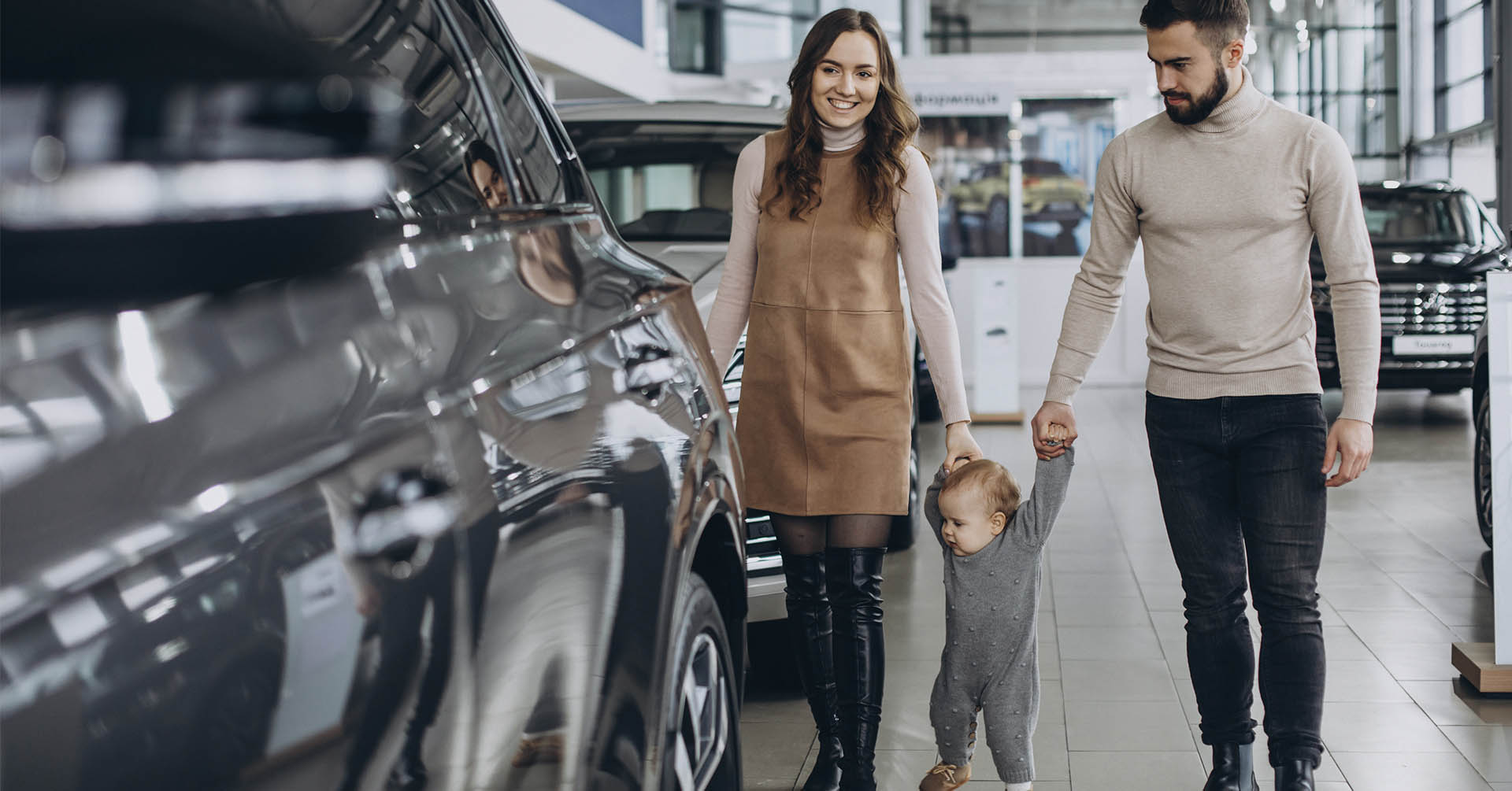 Cómo se decide la compra de un coche y la elección de un concesionario: La importancia del marketing online